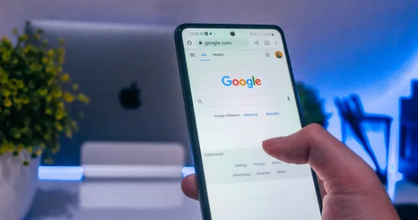 ホームページをGoogleに登録している